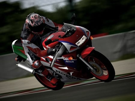 media/pim/tourist-trophy-ps2-0711719613374_1.jpg
