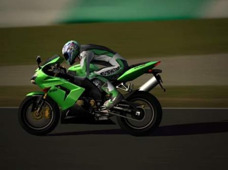 media/pim/tourist-trophy-ps2-0711719613374_2.jpg