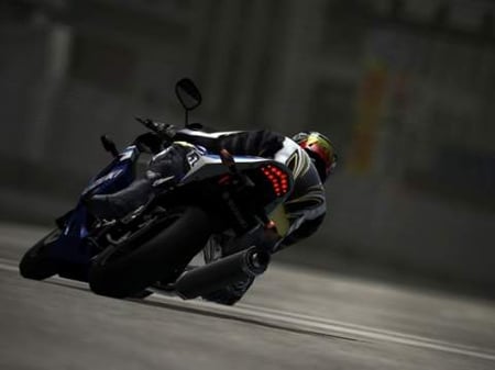 media/pim/tourist-trophy-ps2-0711719613374_9.jpg