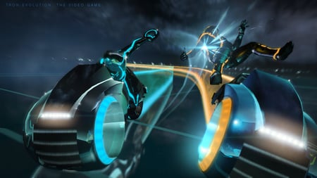media/pim/tron-evolution-8717418281793_11.jpg