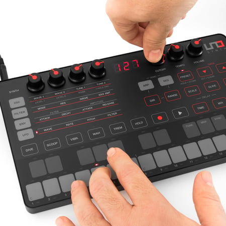 media/pim/uno-synth-analog-compact-8025813758032_10.JPG