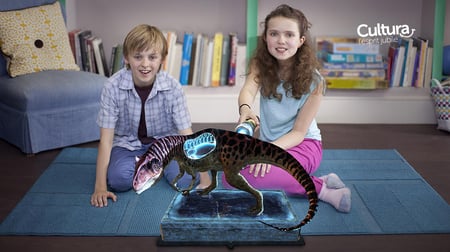 media/pim/wonderbook-sur-la-terre-des-dinosaures-wonderbook-0711719218388_4.jpg