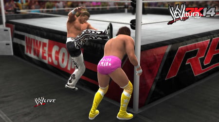 media/pim/wwe-2k14-5026555413398_5.jpg