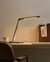 Lampe de Bureau LED Argentée en Matière Synthétique avec Variateur et Couleur Réglables