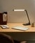 Lampe de Bureau Noire en Matériau Synthétique 3 Modes de Température Chargeur sans Fil Variateur Style Moderne