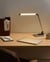 Lampe de Bureau Argentée en Matériau Synthétique 3 Modes de Température Chargeur sans Fil Variateur Style Moderne