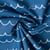 Tissu Coton imprimé Arthur vaguelettes Blanches sur fond Bleu