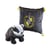 Harry Potter - Oreiller avec peluche House Mascot Hufflepuff - Noble Collection
