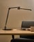 Lampe de Bureau Noire en Matériau Synthétique 3 Modes de Température Chargeur sans Fil Variateur Abat-Jour Réglable Style Moderne