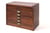 Meuble en bois vintage - 500 échevettes de fil