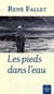Les pieds dans l'eau