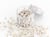 Pot de perles lettres - blanches