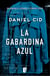 La gabardina azul