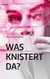Was knistert da? - Eine Frau packt aus.