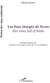 Les bras chargés de livres - her arms full of books