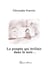 La poupee qui brillait dans le noir