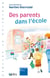 Des parents dans l'école