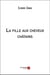 La fille aux cheveux châtains