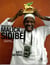 Sous l'oeil de Malick Sidibe et un chant contre le sida