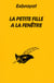 La petite fille a la fenetre