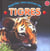 Tigres : Regardez nous sommes des...
