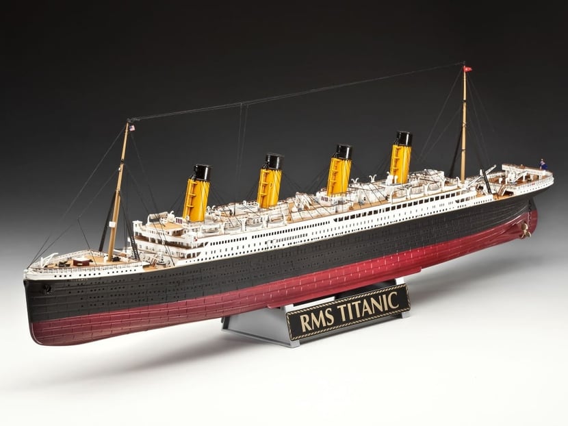 Maquette - Coffret 100 ans Titanic - 1/140 - Kits maquettes tout inclus -  Maquettes