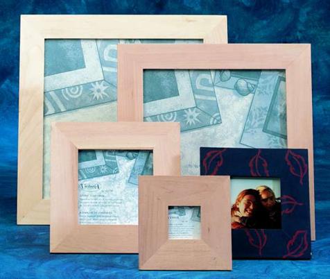 media/pim/cadre-en-bois-carre-13x13cm-cadre-en-bois-carre-13x13cm-5414135030132_0.jpg