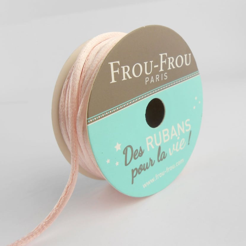 media/pim/cordon-de-satin-petale-de-rose-2-mm-360063_0.jpg