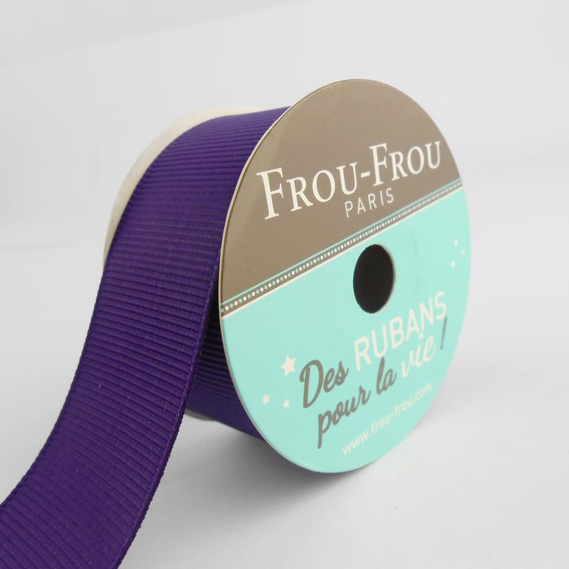 media/pim/gros-grain-prune-delicate-25-mm-359824_0.jpg