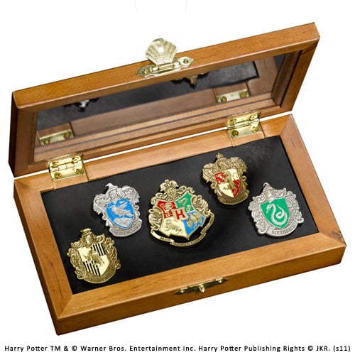 media/pim/harry-potter-collection-de-pins-maisons-de-poudlard-0812370010103_0.jpg