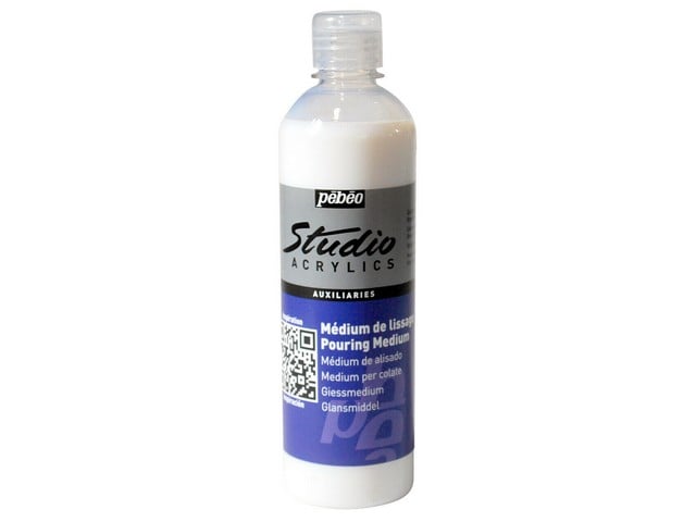 media/pim/medium-pouring-250ml-3167865245506_0.jpg