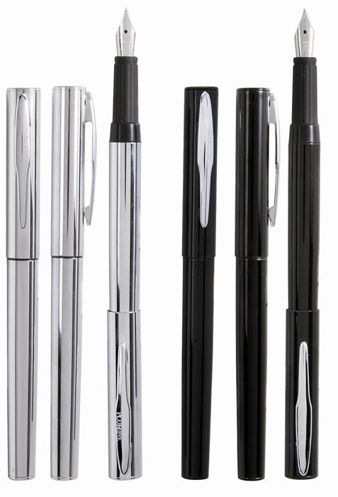 media/pim/stylo-plume-evolution-chrome-blister-avec-2-cart-bleues-3173740010497_1.jpg