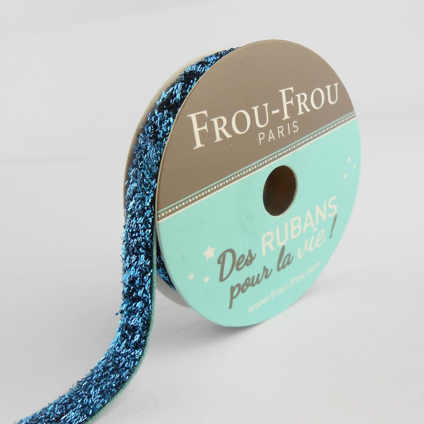 media/pim/velours-paillete-turquoise-9-mm-359908_0.jpg